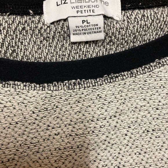 Liz Claiborne Weekend Peitite Large Sweater‎ - Picture 3 of 4